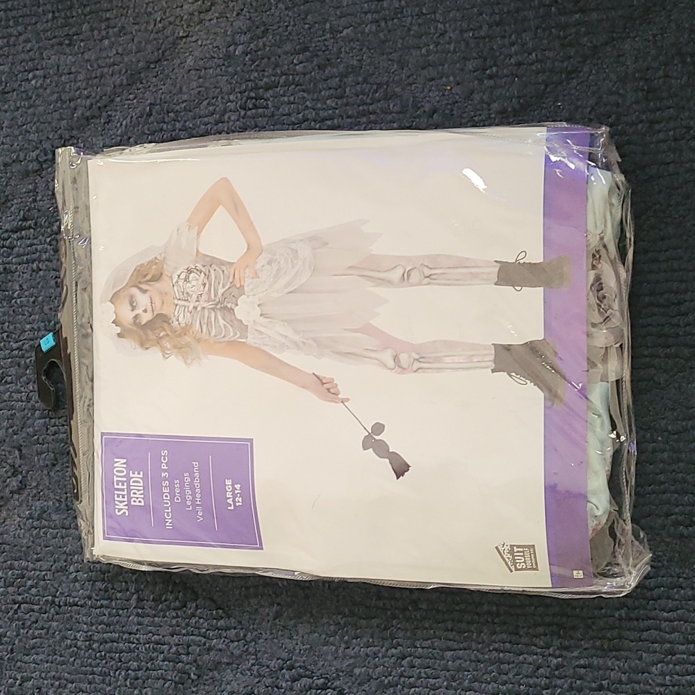 Skeleton bride costume
